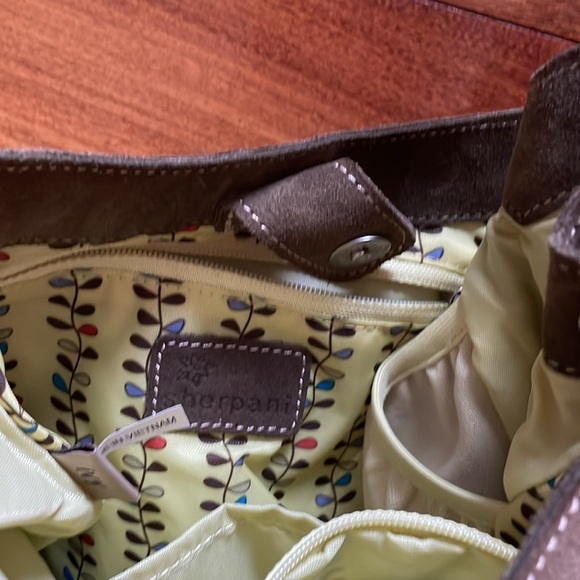 Sherpani shoulder purse - Picture 3 of 5